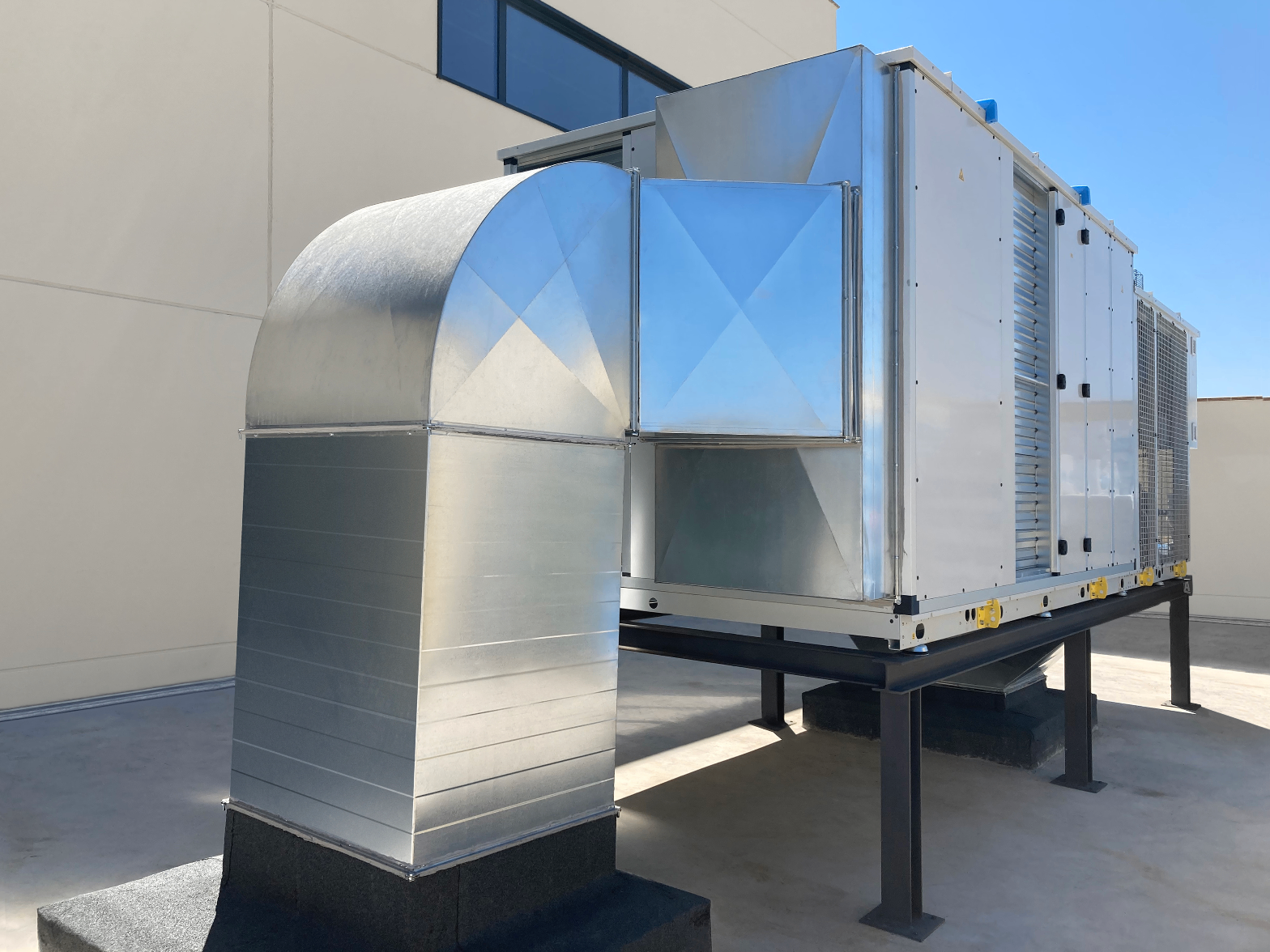 Commercial rooftop HVAC installation